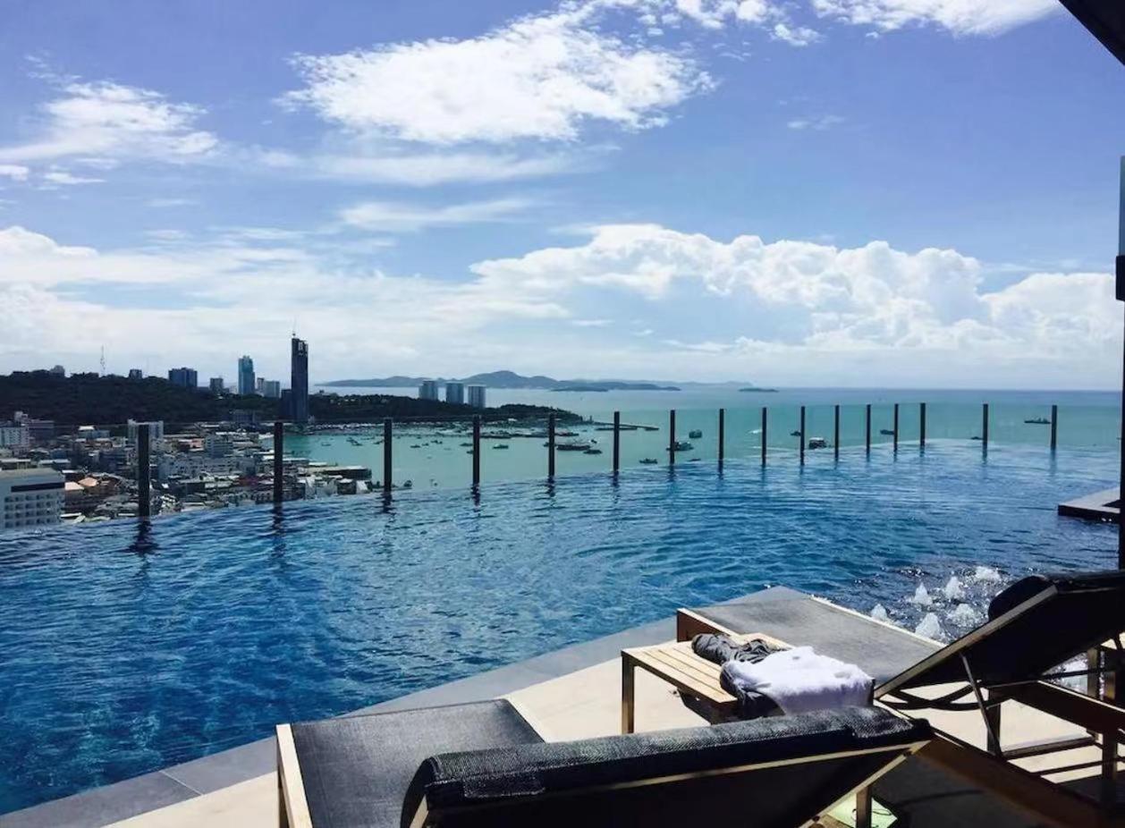 The Base Apartamento Pattaya Exterior foto