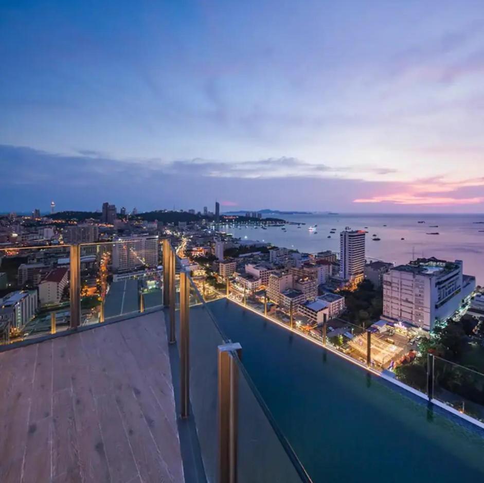 The Base Apartamento Pattaya Exterior foto