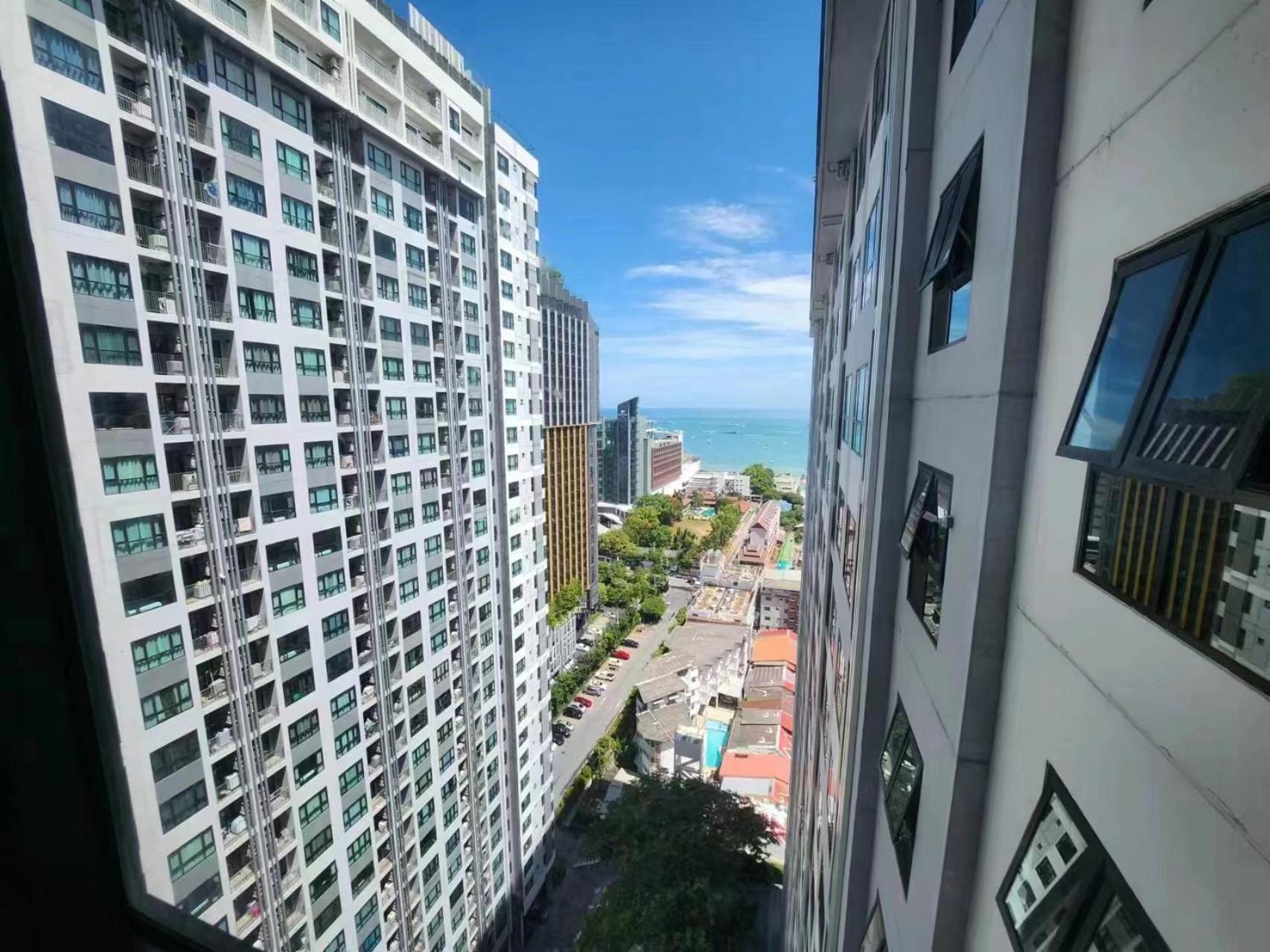 The Base Apartamento Pattaya Exterior foto