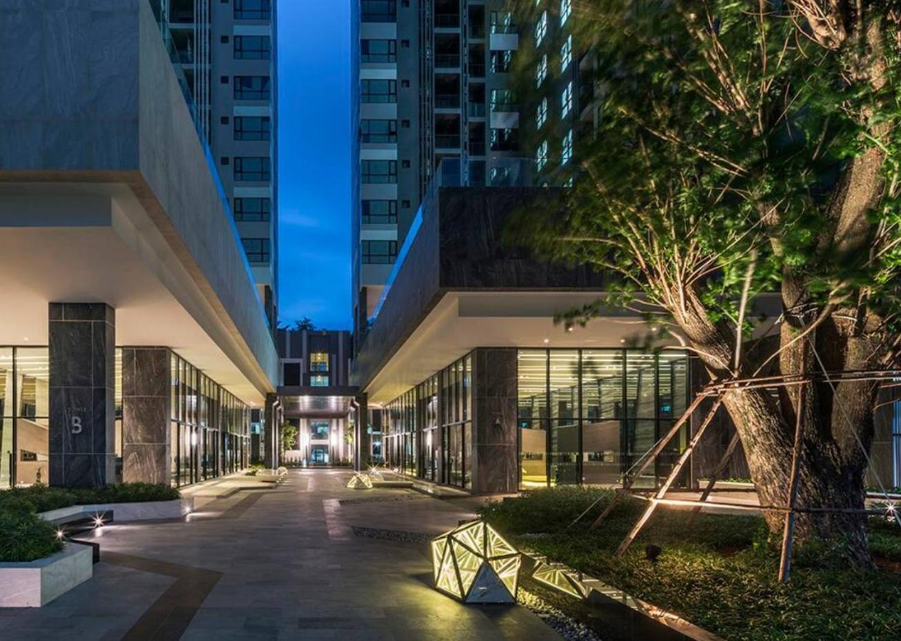 The Base Apartamento Pattaya Exterior foto