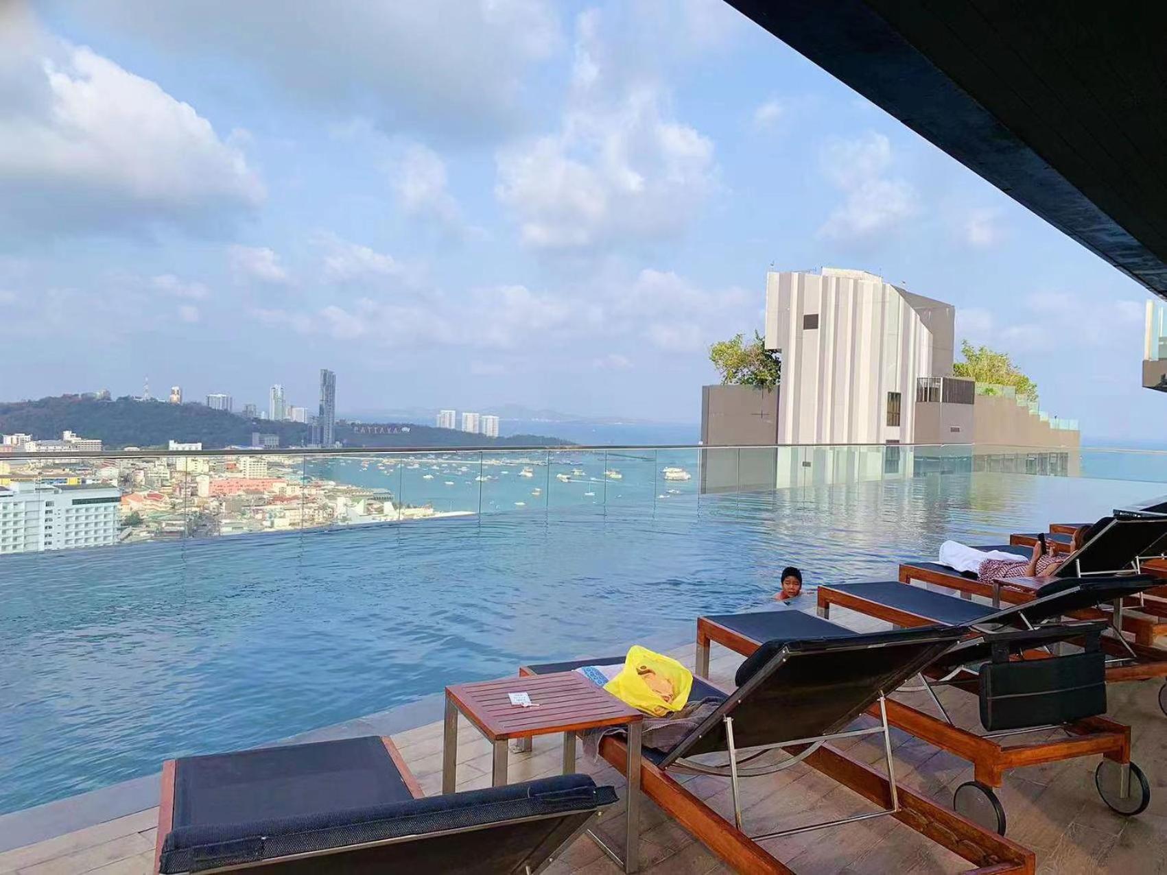 The Base Apartamento Pattaya Exterior foto